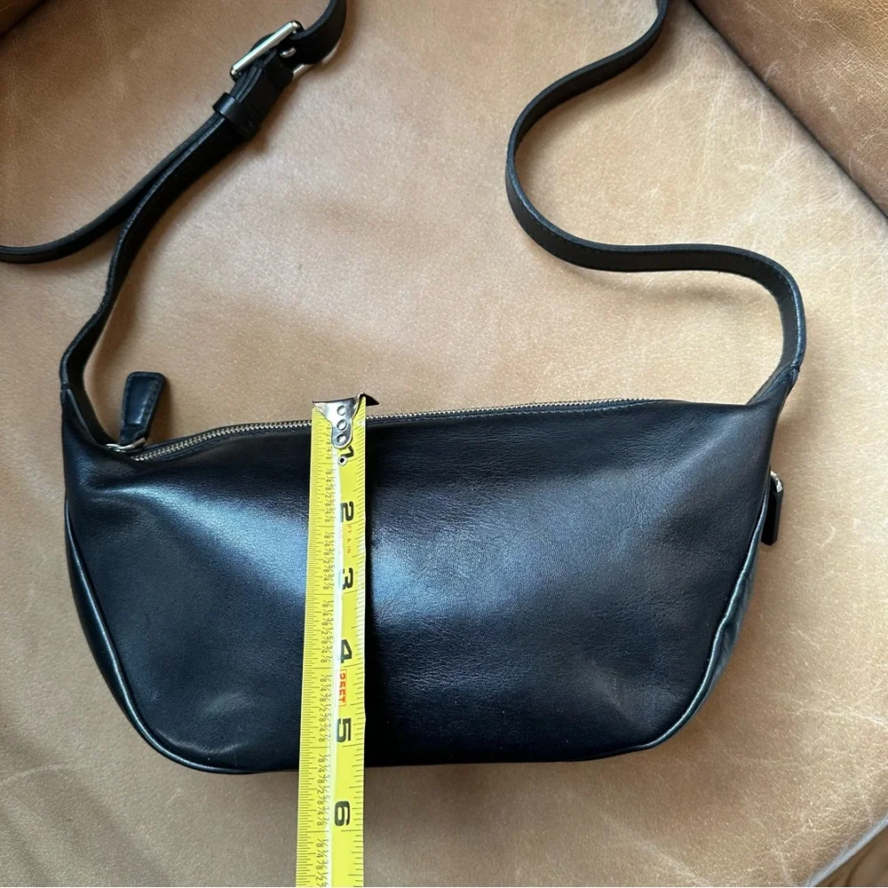 Madewell Black Leather Crescent Crossbody Bag with Gold Hardware - Picture 10 of 16
